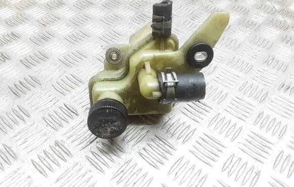Mazda 3 I Power steering fluid tank/reservoir