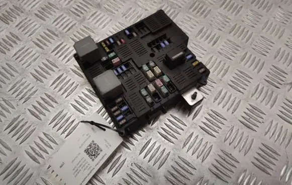 Volvo XC90 Fuse module 31473771