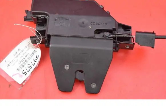 BMW X3 E83 Tailgate/trunk/boot lock/catch/latch 8196401