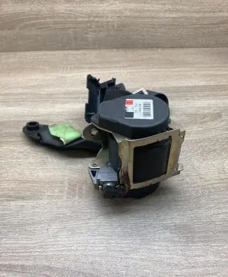BMW 7 E65 E66 Front seatbelt 561078501