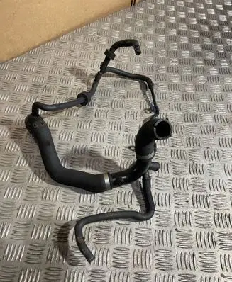 Volkswagen PASSAT B7 Engine coolant pipe/hose 3C0122291D 5K0121070C 3AA122101F