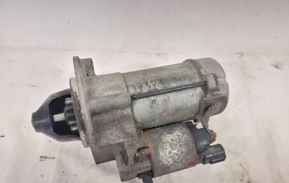 Hyundai i30 Starter motor 361002A500 4280006760 280006760