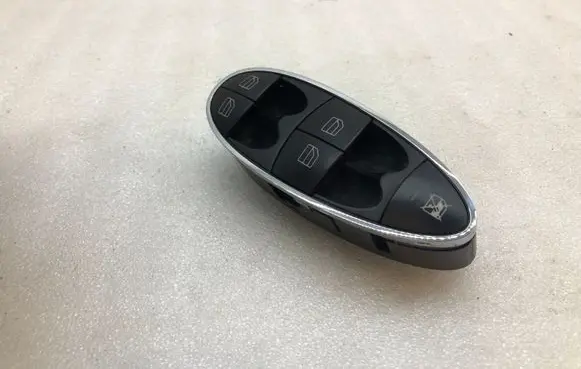 Mercedes-Benz E W211 Electric window control switch A2118213679 SWF502159