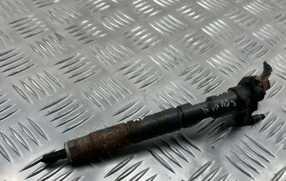 Fuel injector
