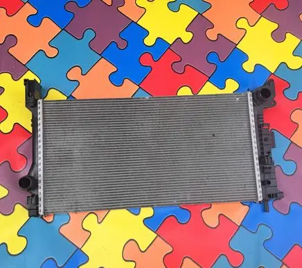 Volvo V60 Coolant radiator 32252295