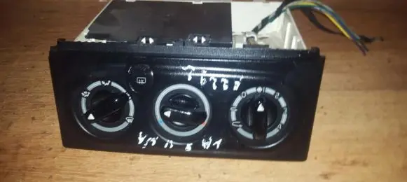 Renault Laguna I Climate control unit 9041703027