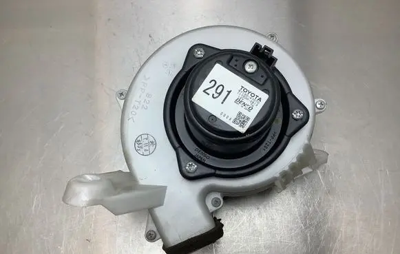 Toyota Prius (XW20) Heater fan/blower 8713047070 1172002913