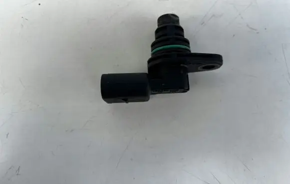 Volkswagen Golf VII Crankshaft speed sensor 030807601E