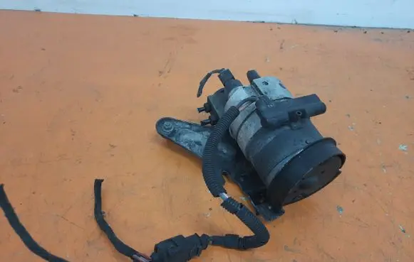 Volkswagen Crafter ABS Pump 8E0614175P