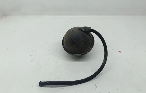 Vacuum air tank