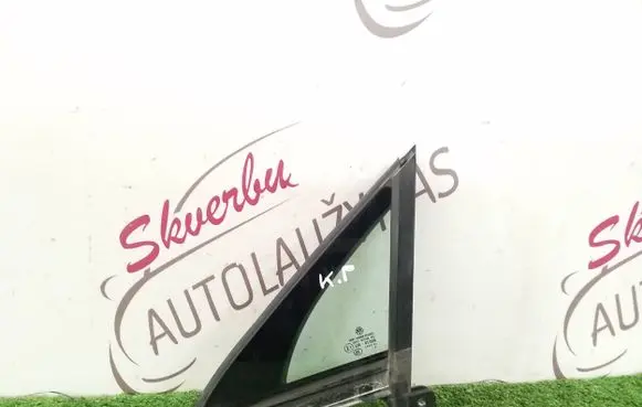 Volkswagen PASSAT B8 Front door vent window glass four-door 3G0845113C