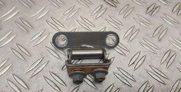 Toyota RAV 4 (XA40) Tailgate/trunk/boot hinge 