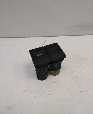 Ford Mondeo MK IV Tailgate opening switch 1S7T19B514AA