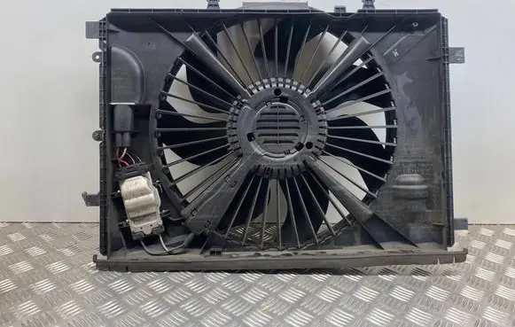 Mercedes-Benz C W204 Electric radiator cooling fan A2045000393 A2045000755 3136613344