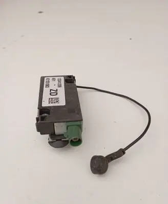 Opel Insignia A Aerial antenna amplifier 13241209 421251063