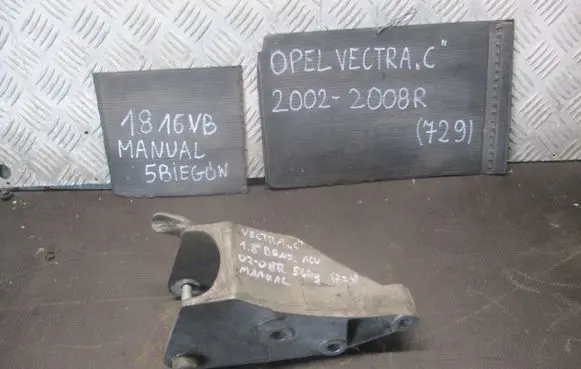 Opel Vectra C Gearbox mounting bracket 9156987