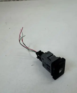 Toyota C-HR I Fuel tank opening switch 15D936