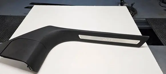 Jeep Grand Cherokee WL Front sill trim cover 6ML13TRMAB 6ML13TX7AB 66592