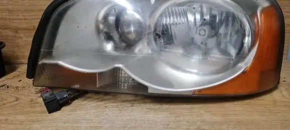 Volvo XC90 Headlight/headlamp 30698815