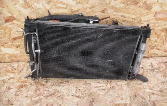 Citroen C-Crosser Coolant radiator 1350A206