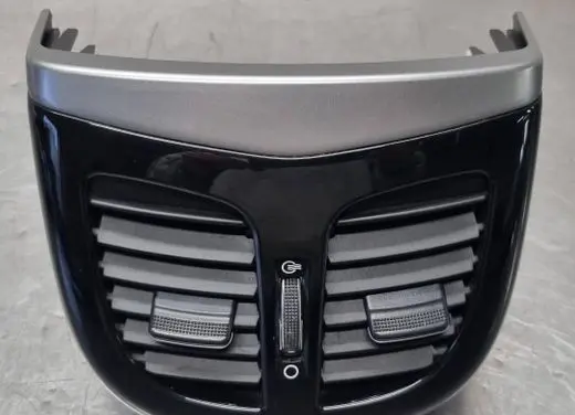 Hyundai i40 Rear air vent grill 846423Z001