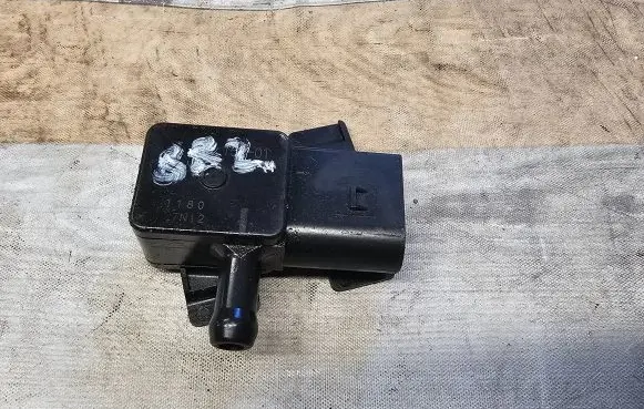 BMW 7 F01 F02 F03 F04 Exhaust gas pressure sensor 7805152