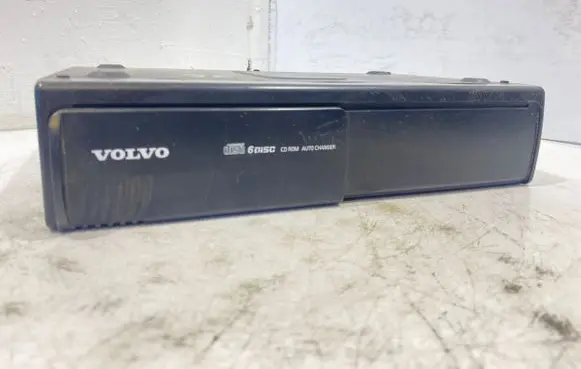 Volvo XC70 CD/DVD changer 8651018 12025269