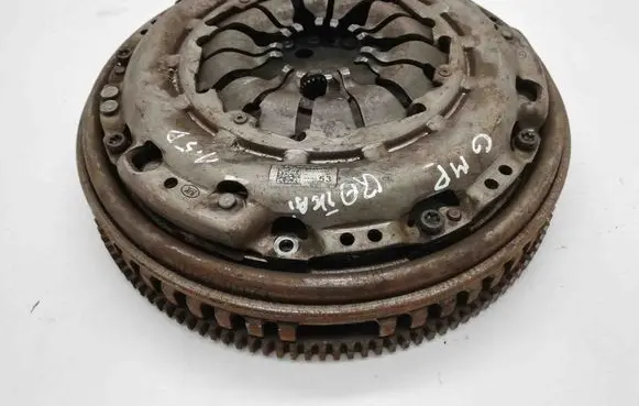 Nissan Qashqai Clutch set kit 302050418R