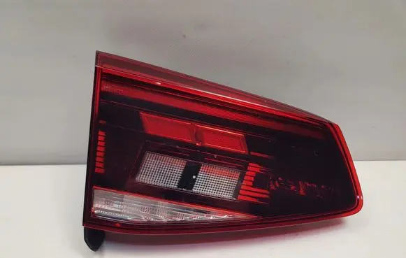 Volkswagen PASSAT B8 Rear/tail lights 3G9945093H