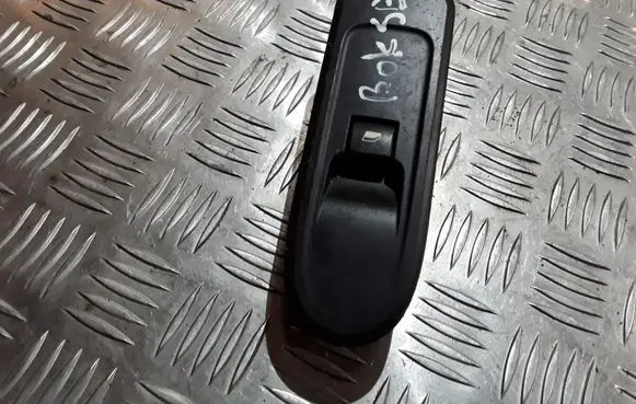 Peugeot Boxer Electric window control switch 96565184XT