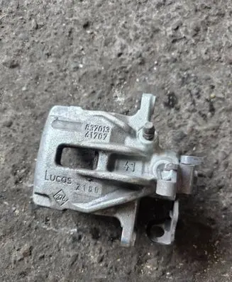Opel Vivaro Rear brake caliper 837013 61707