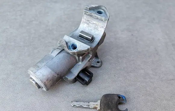 Volvo S70 V70 V70 XC Ignition lock 9157056 16184