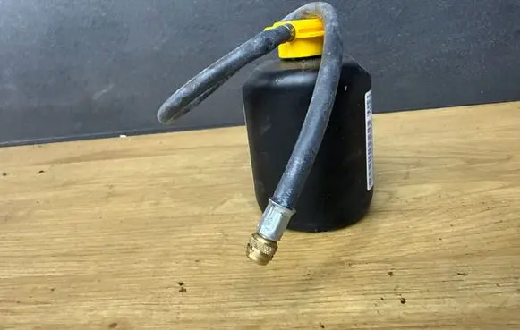 Opel Insignia A Tire air pump compressor 13189814
