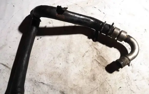 Intercooler hose/pipe