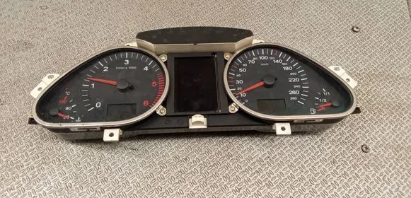 Audi A6 S6 C6 4F Speedometer (instrument cluster) 4F0920900S 4F0910900A