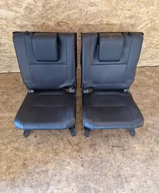 Mitsubishi Outlander Third row seats 