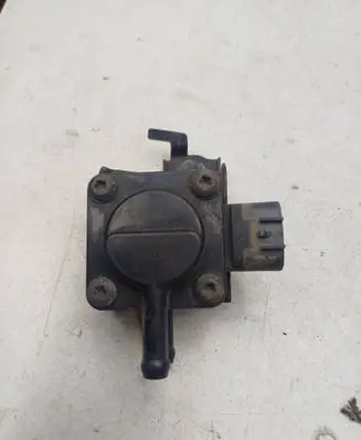 Toyota Avensis T250 Exhaust gas pressure sensor 8948020030 T0Y01A