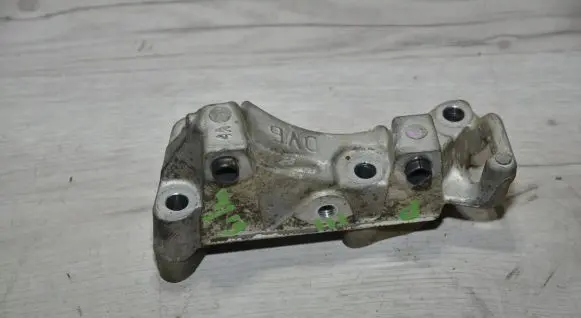 Peugeot Partner Engine mounting bracket 9688615780