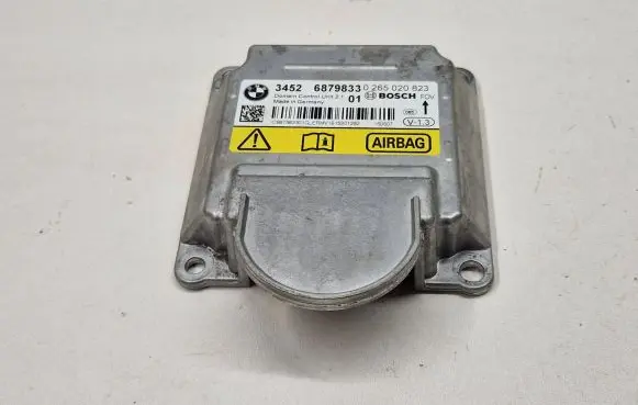 BMW 1 F20 F21 Airbag control unit/module 6879833