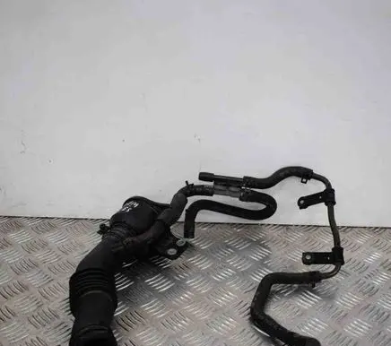 Hyundai Genesis Air intake hose/pipe