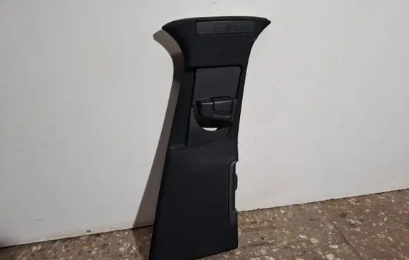 Volvo V60 (B) pillar trim (top) 31307139