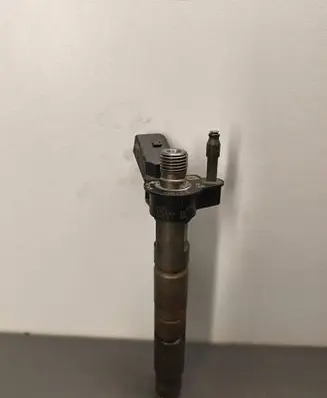 BMW 3 E90 E91 Fuel injector 7805428 0445116 090306