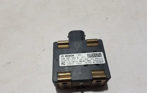 Volkswagen Golf VII Distronic sensor radar 5Q0907561G