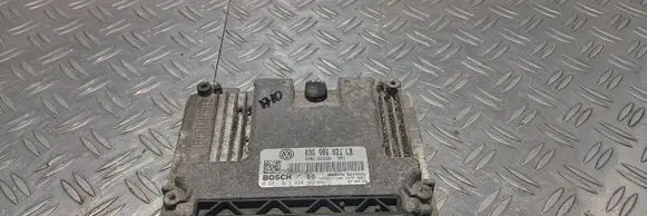 Skoda Octavia Mk2 (1Z) Engine control unit/module 03G906021LB 1039S17180 0281013238