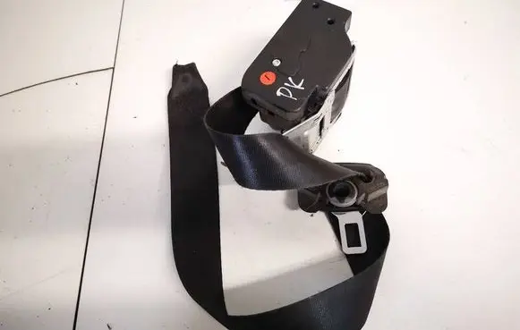 Volkswagen Polo IV 9N3 Front seatbelt 6q3857705h