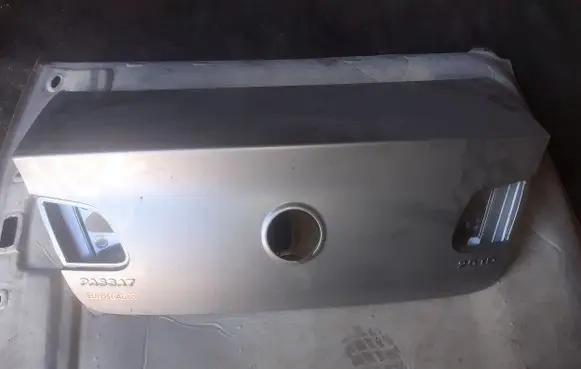 Tailgate/trunk/boot lid