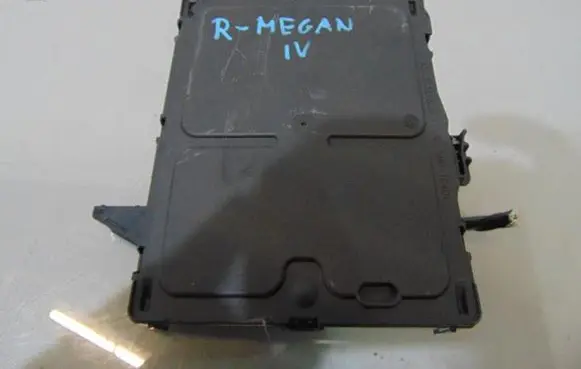 Renault Megane IV Comfort/convenience module 284B4449R