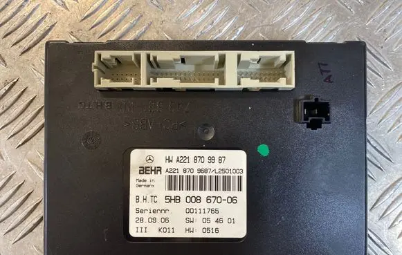 Mercedes-Benz S W221 Air conditioning/heating control unit A2218709987 5HB00867006 A2218709687