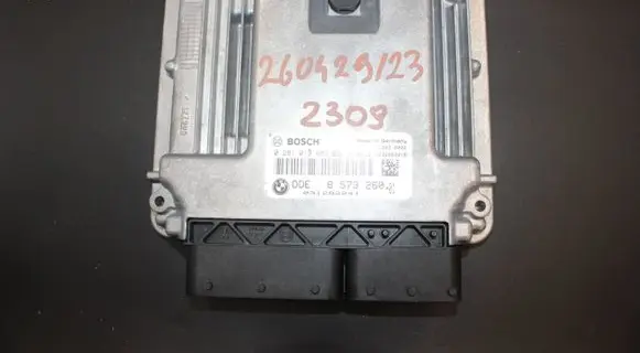BMW 1 F20 F21 Engine control unit/module 8573260 0281019683 031282241
