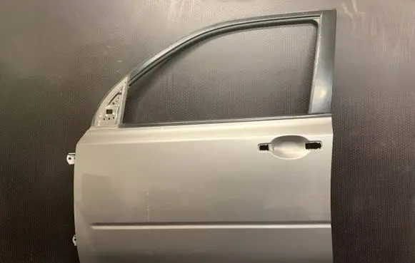 Nissan X-Trail T31 Front door